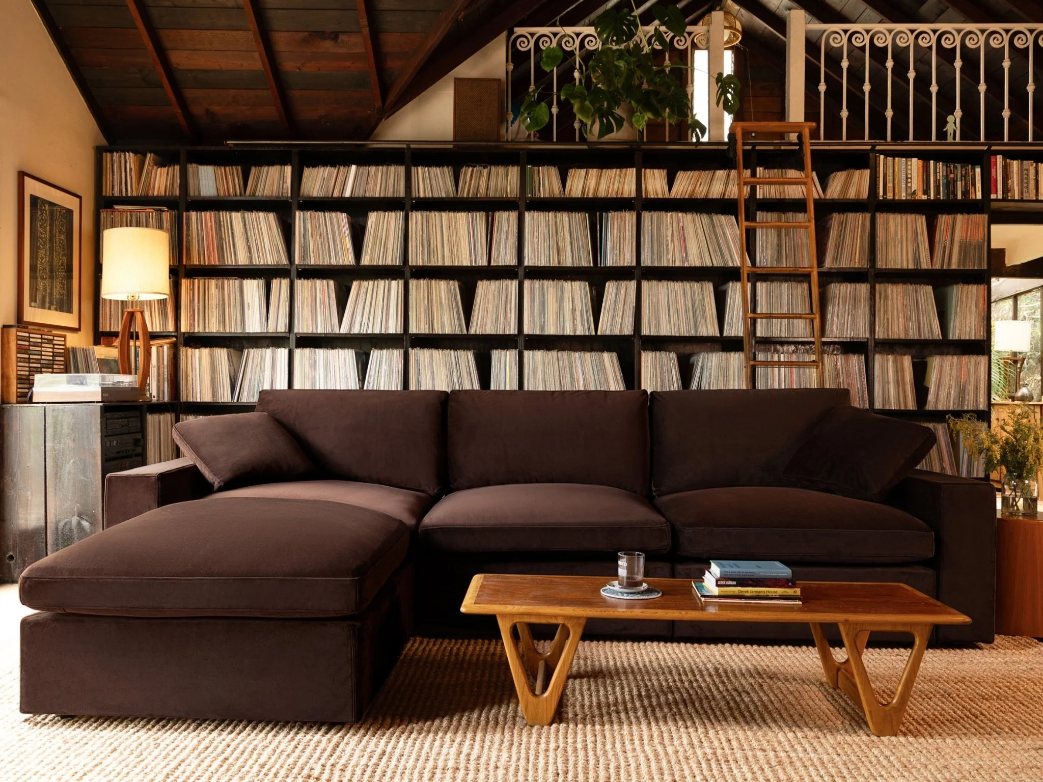 5-1 Sectional & Armchair Set