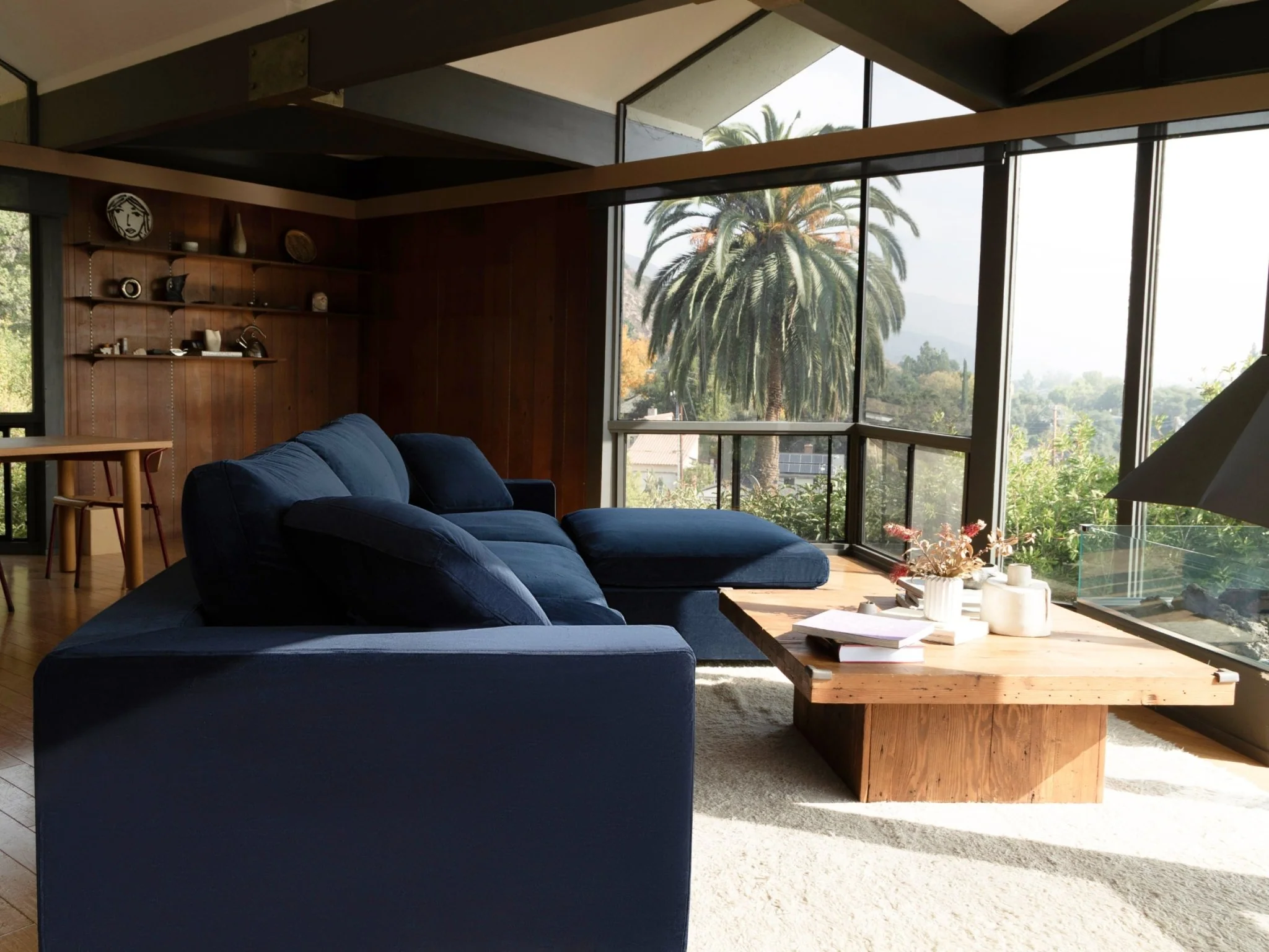 5-1 Sectional & Armchair Set
