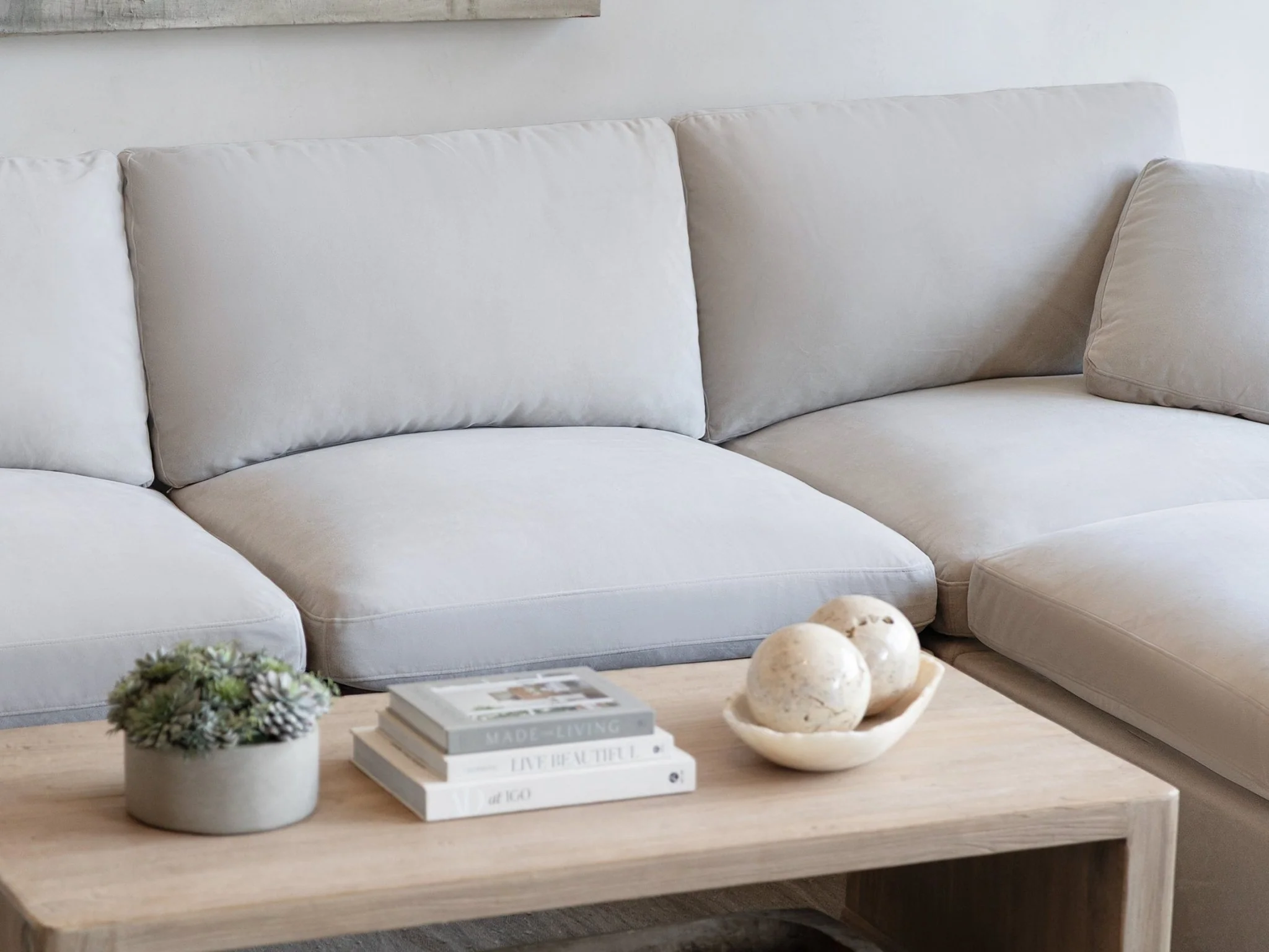 5-1 Sectional & Armchair Set