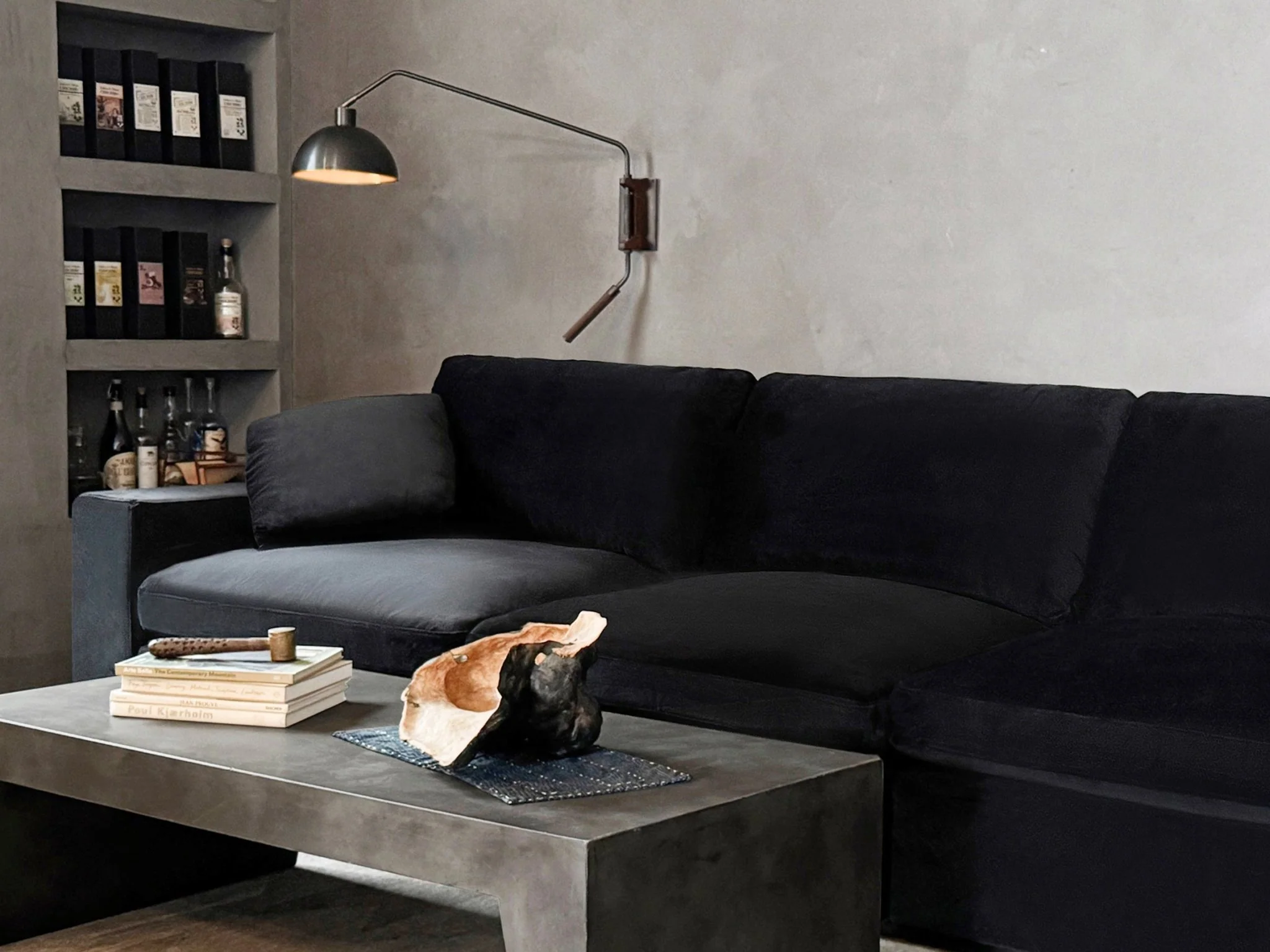 5-1 Sectional & Armchair Set