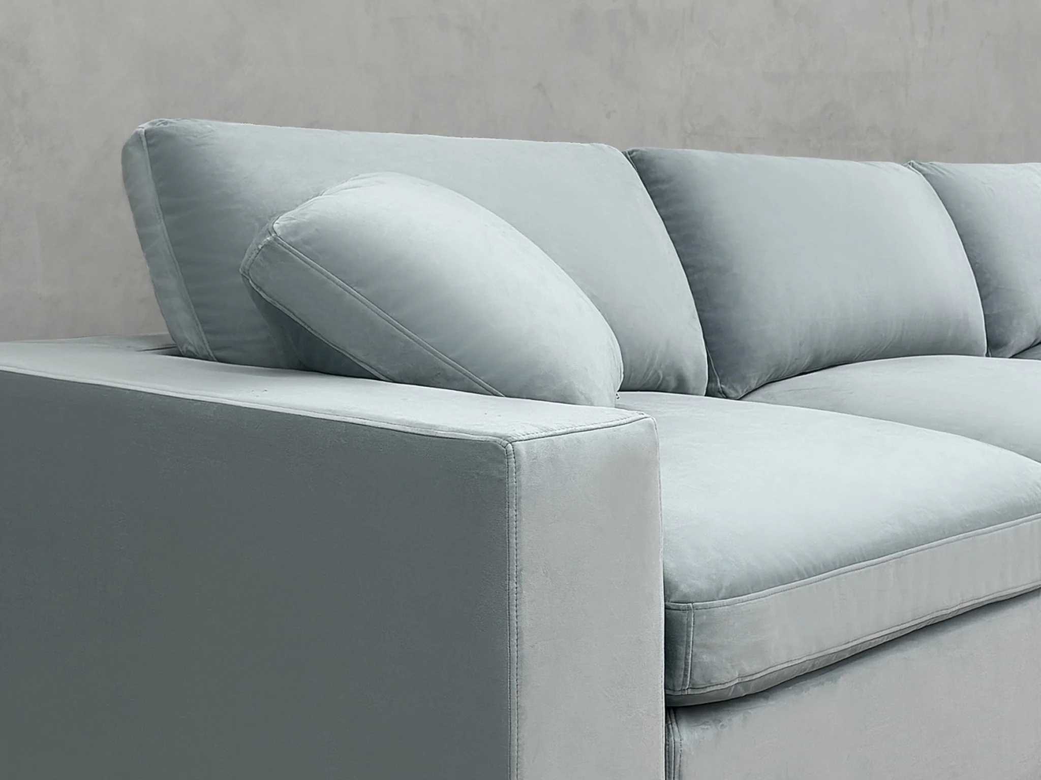 5-1 Sectional & Armchair Set