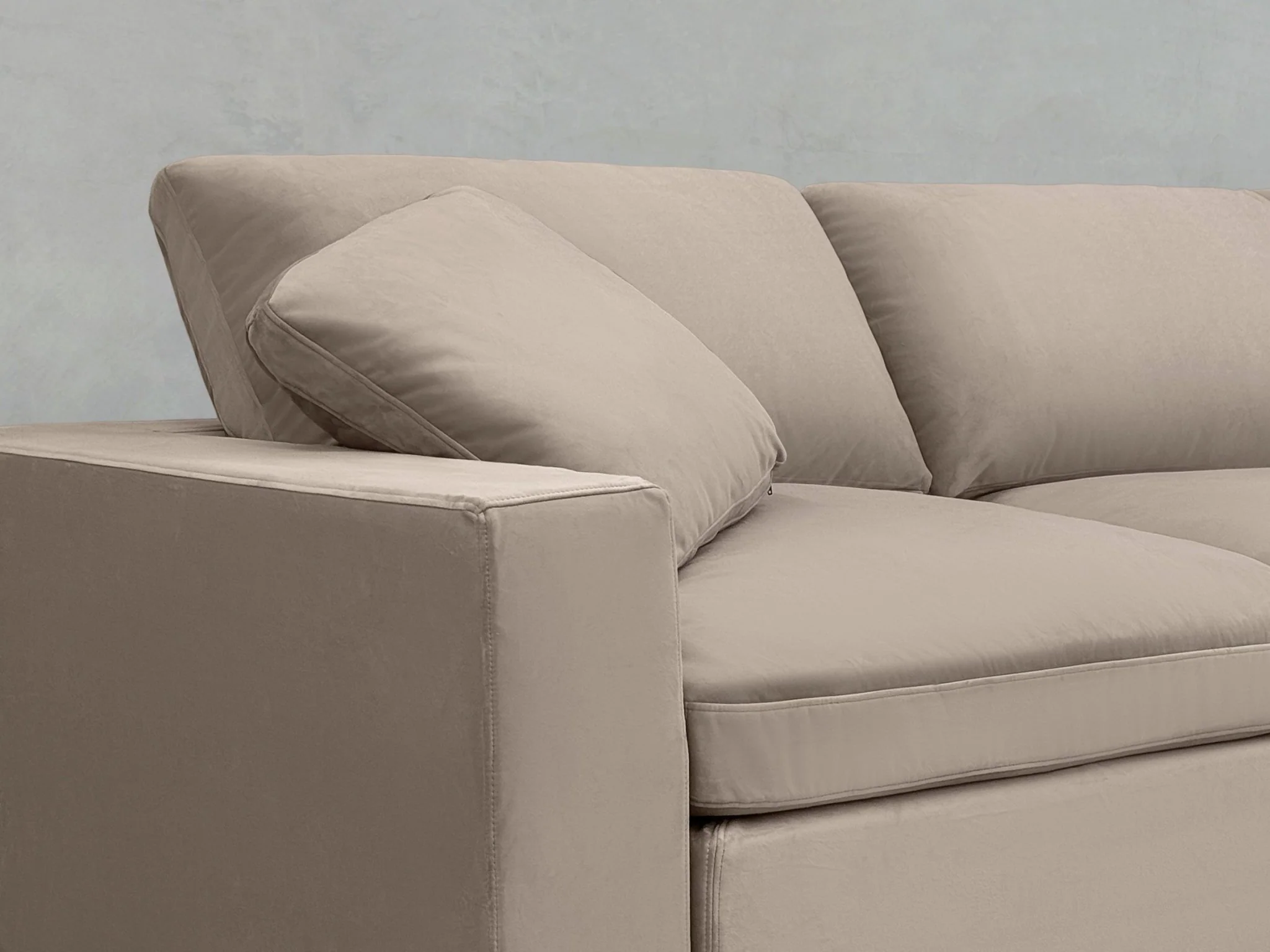 2-2 Sofa Set