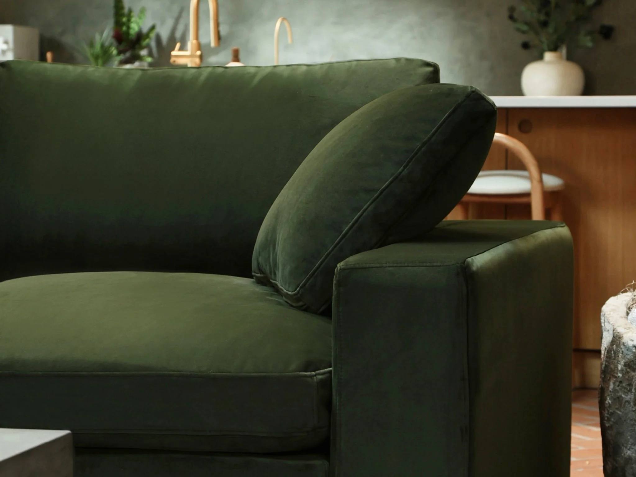 2-2 Sofa Set