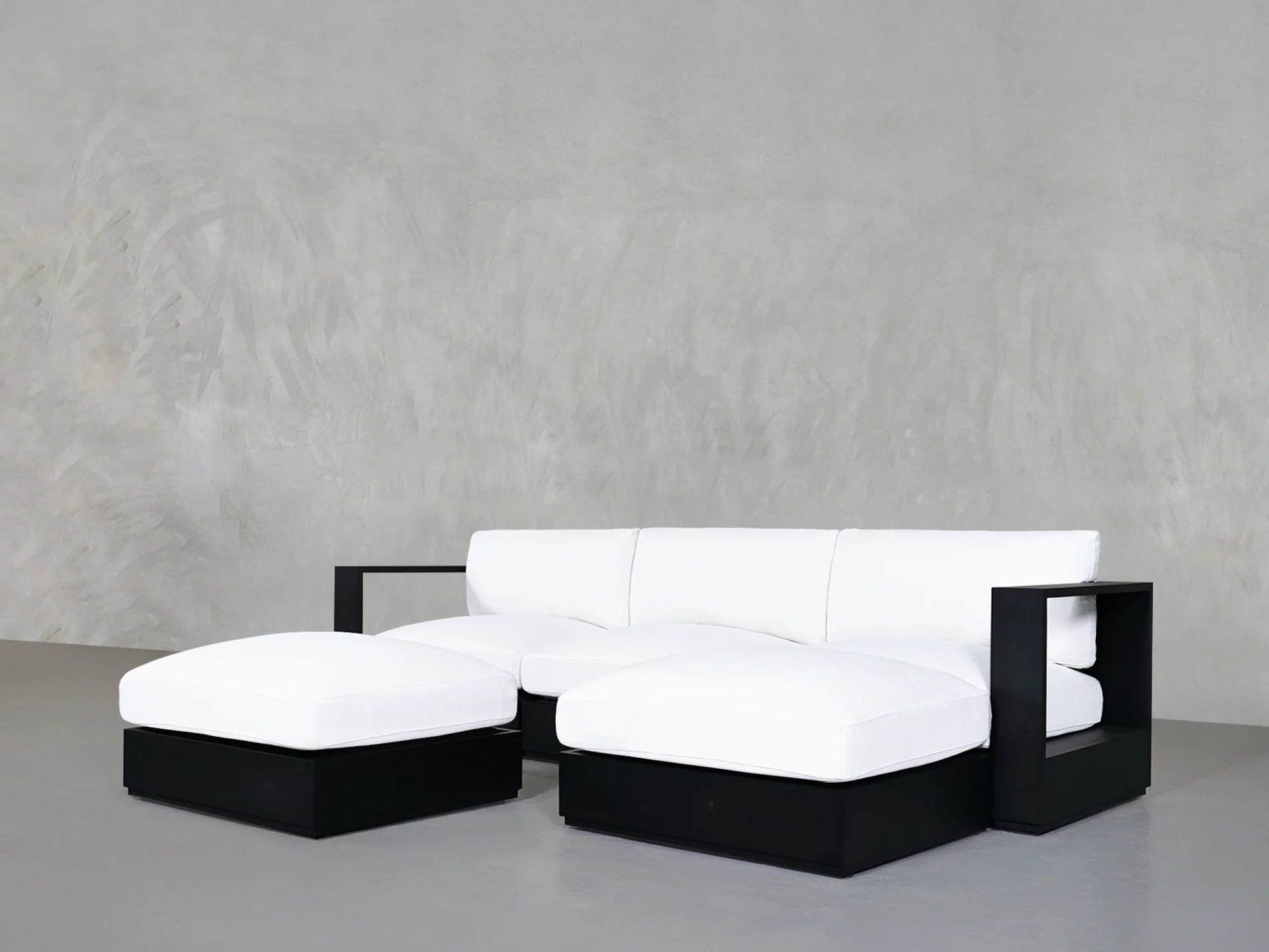 4-Seat Modular Chaise Sectional with Ottoman Aluminum Outdoor