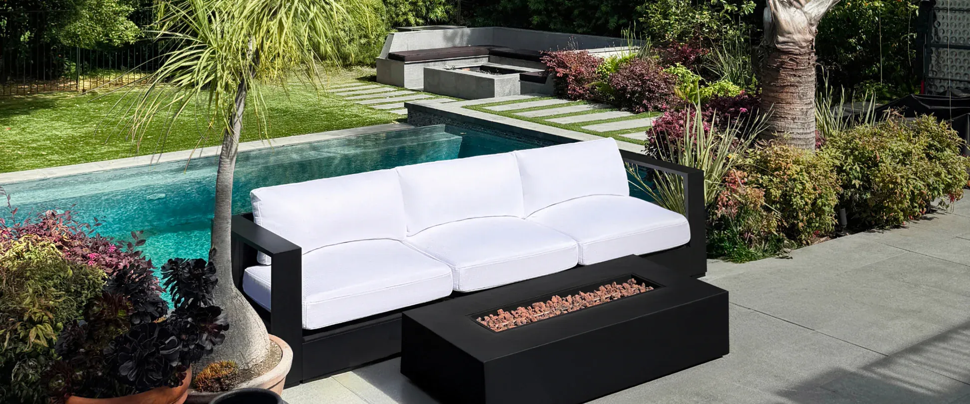Homepage Hero Desktop Outdoor Aluminum 498d3448 edab 4034 ab98